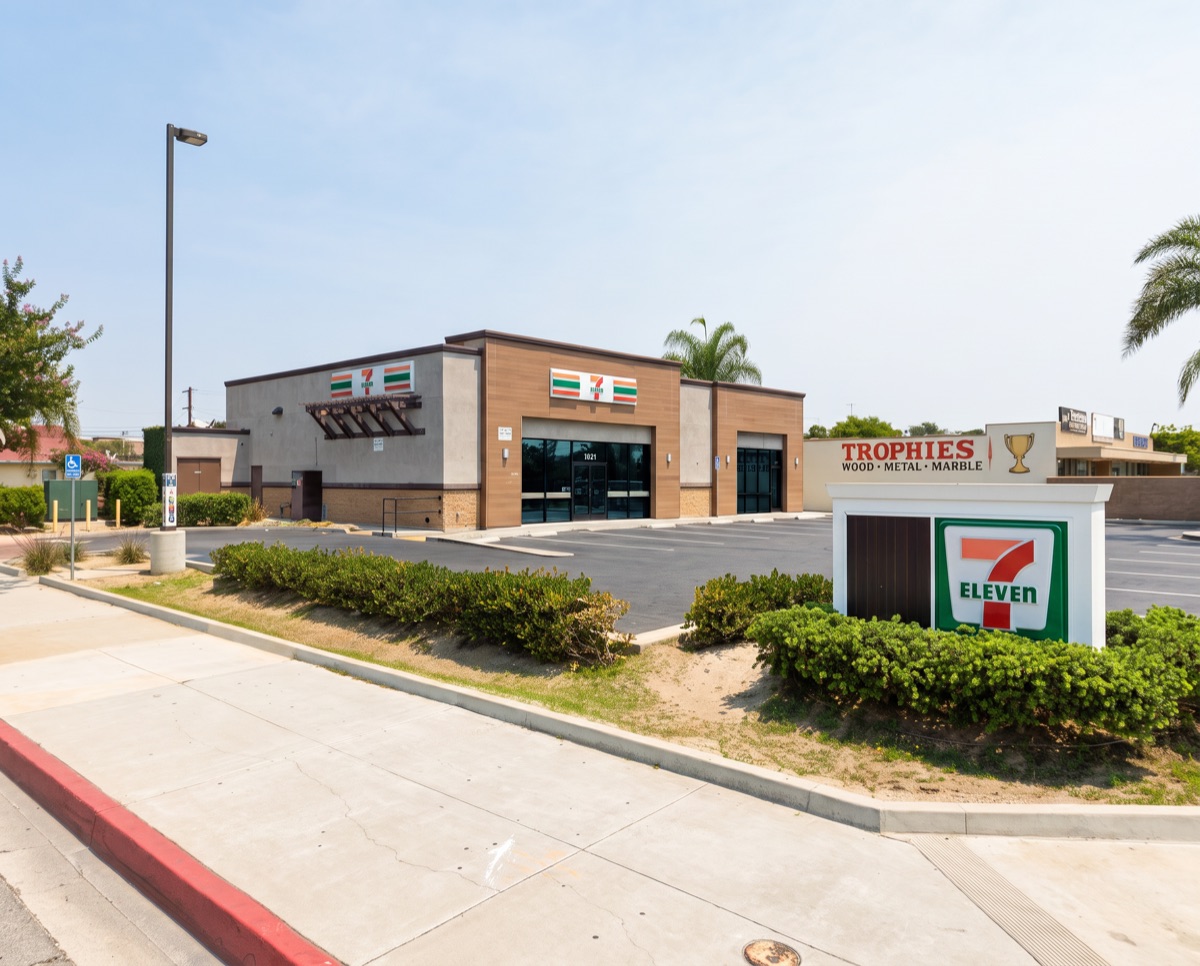 7-Eleven Anchored Center, Bellflower, CA