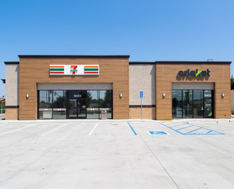 7-Eleven Anchored Center