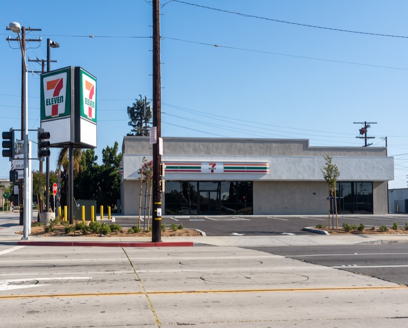 7-Eleven Anchored Center