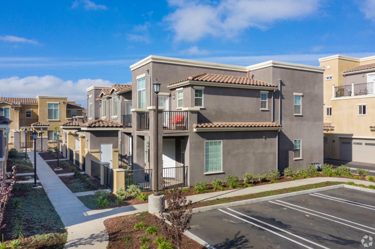 Refugio Townhomes, Santa Maria, CA