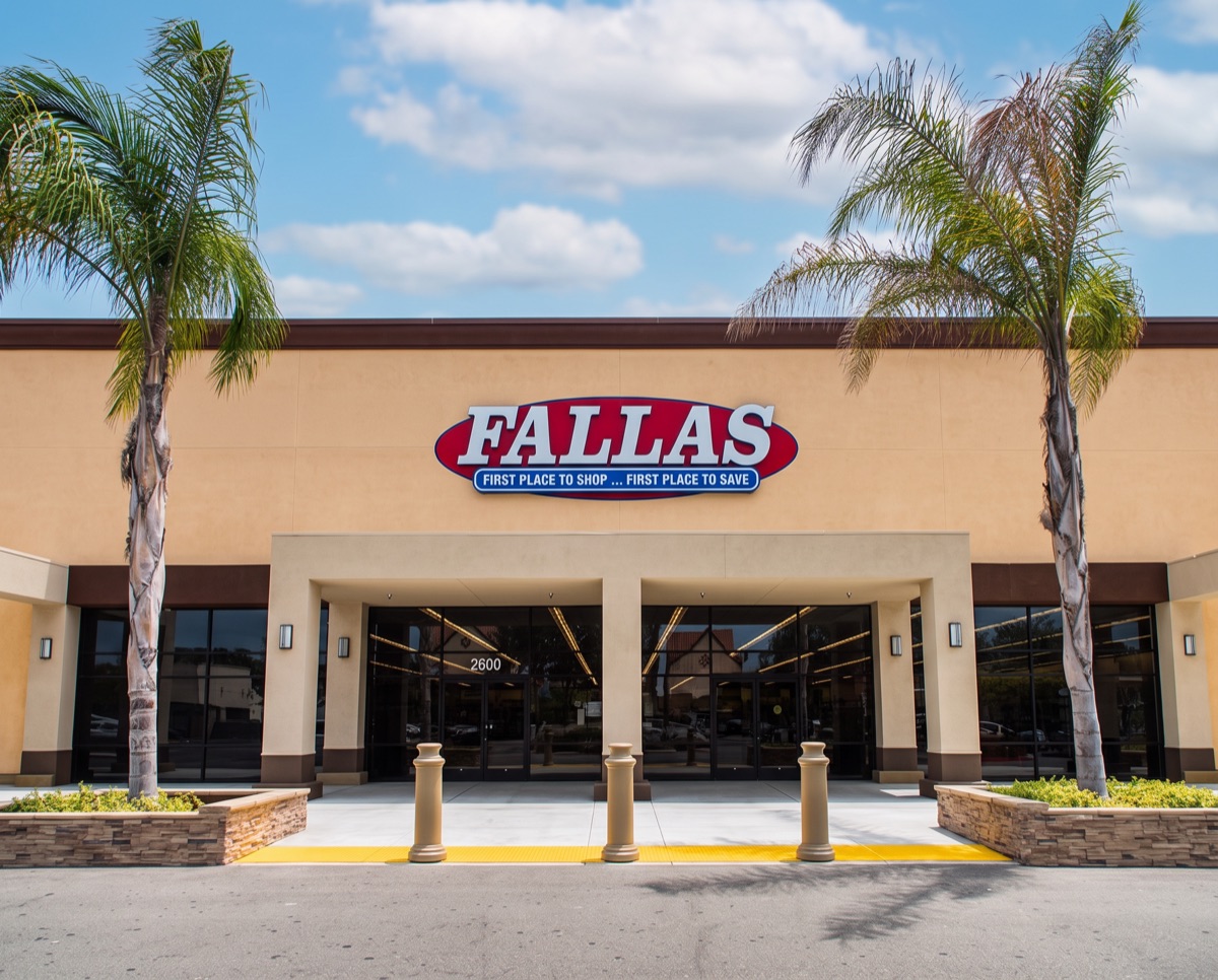 Vallarta Anchored Shopping Center, Oxnard, CA